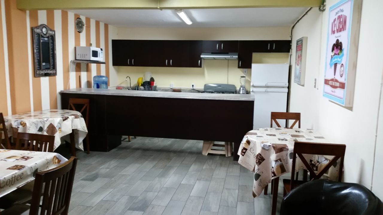 Cocina y comedor